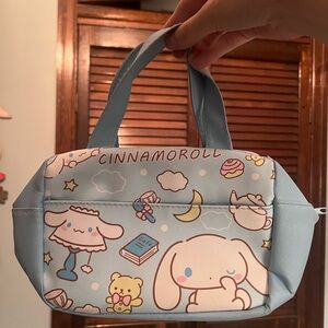 cinnamonroll insulated lunch bag